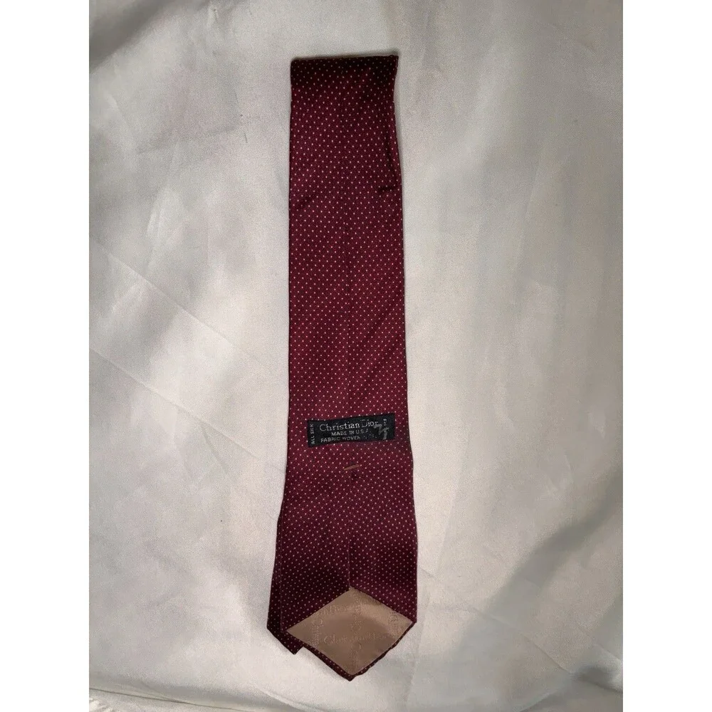 Christian Dior Men's Burgundy Tie with geometric signs All silk